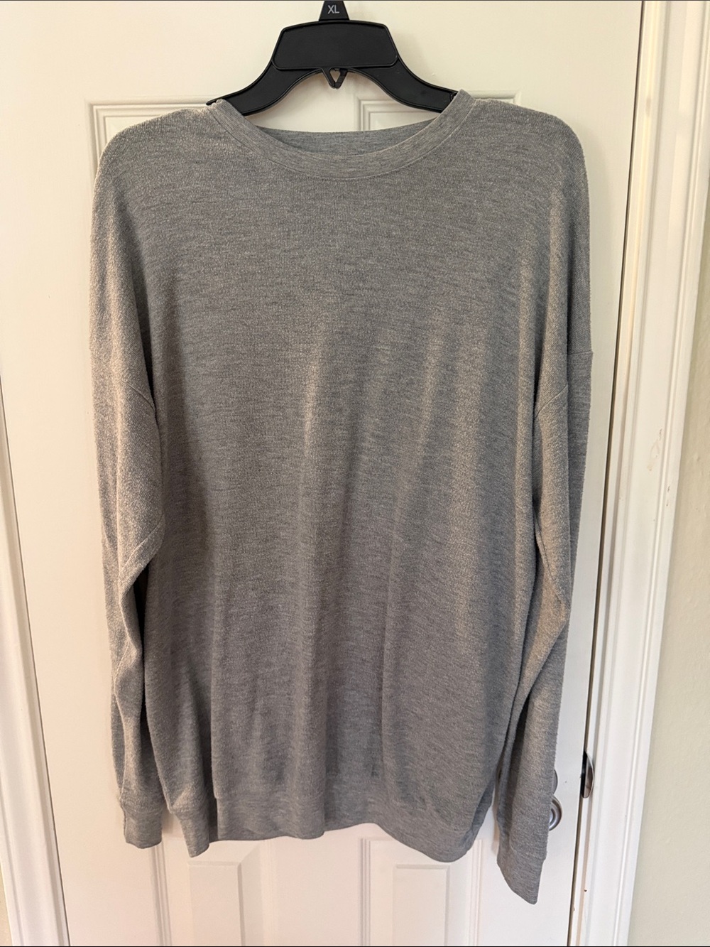 ALO Yoga Women's Crewneck Sweater in Light Gray